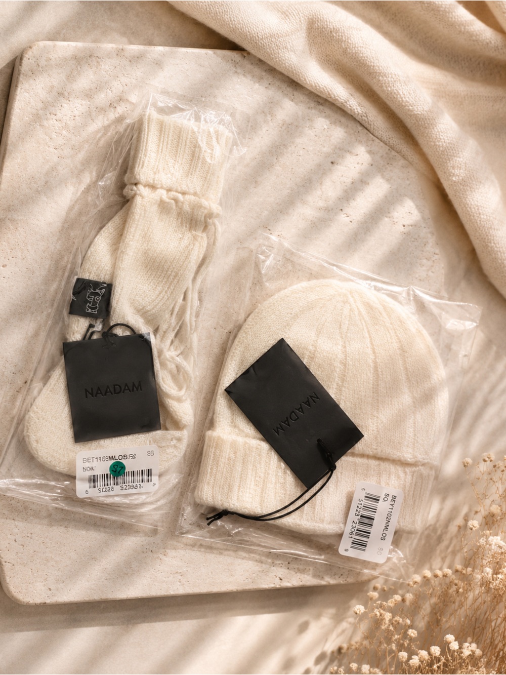 NAADAM Saks Baby 100% Cashmere Beanie and Booties Set NWT Retail $100